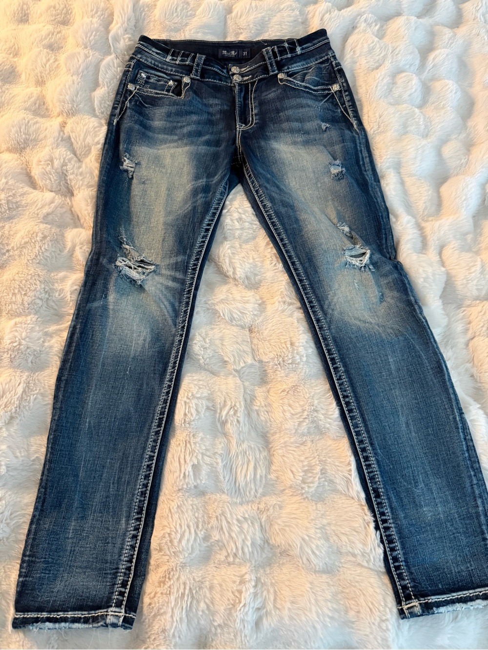 Miss Me Women's Curvy Skinny Distressed Dark Blue Jeans